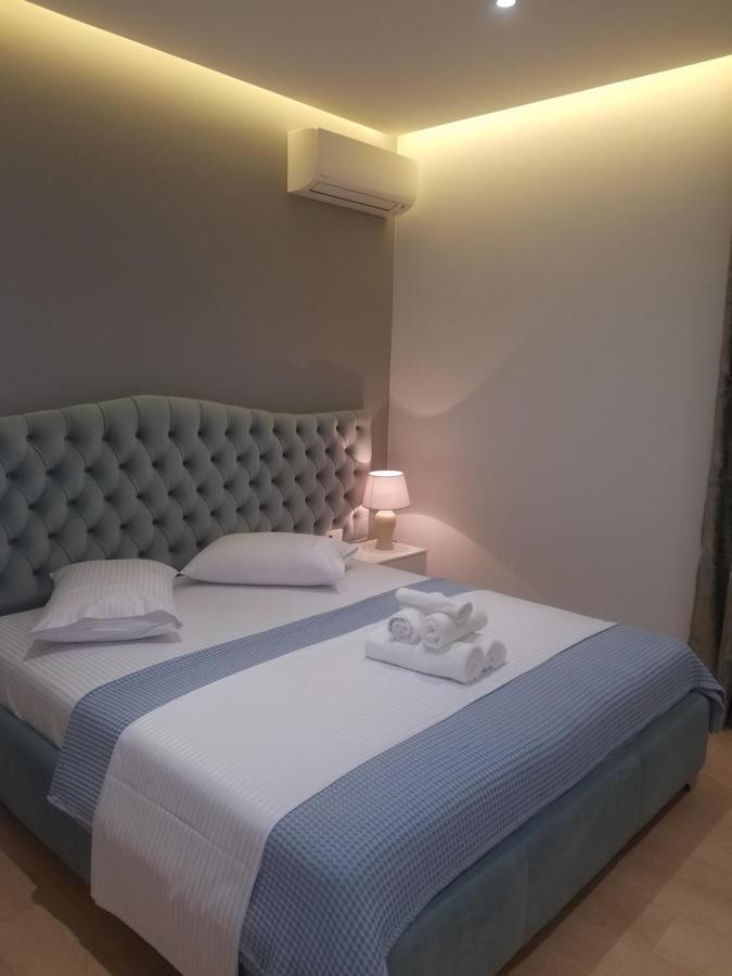 Dani'S Apartments Sarandë Esterno foto
