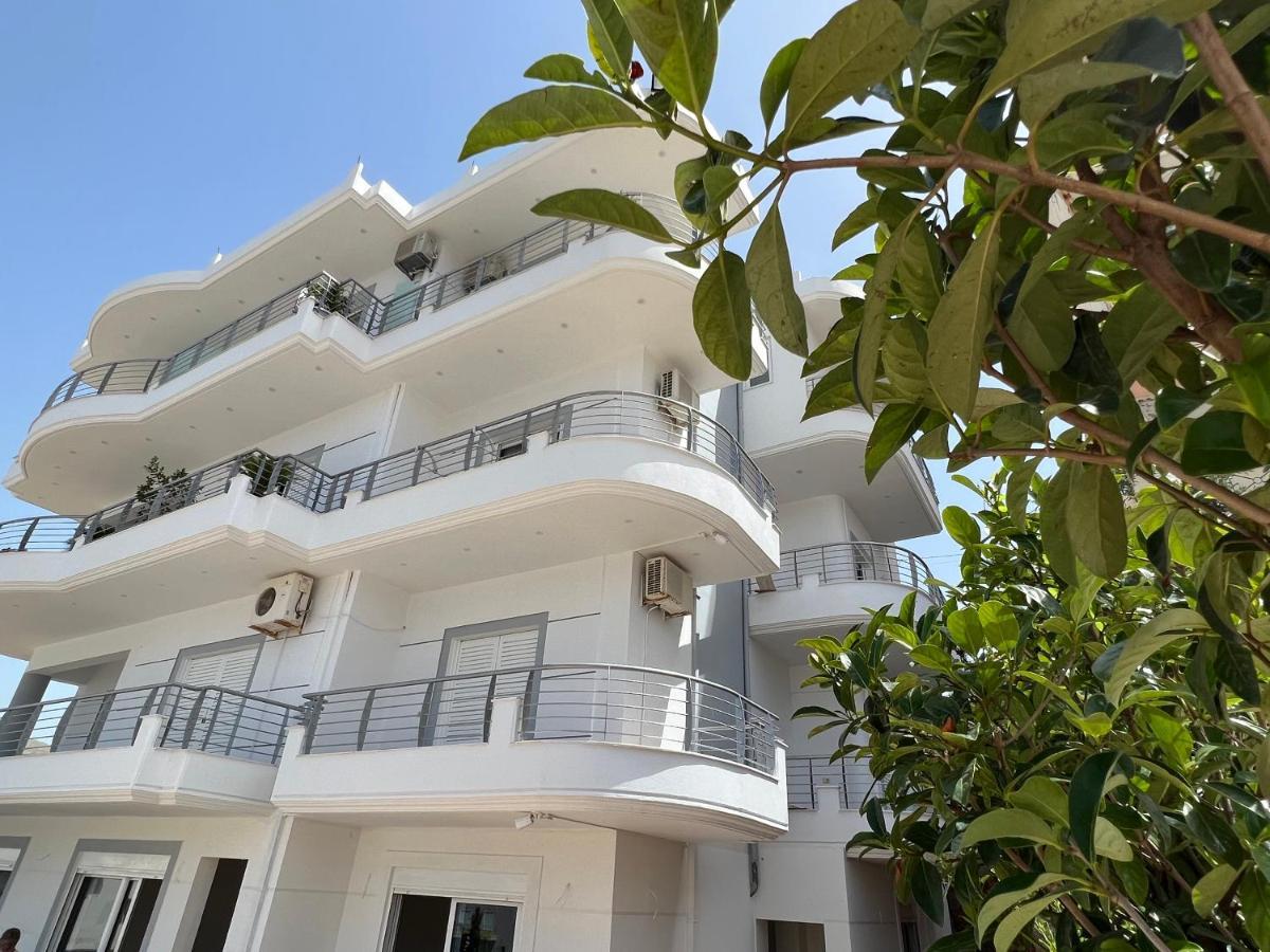 Dani'S Apartments Sarandë Esterno foto