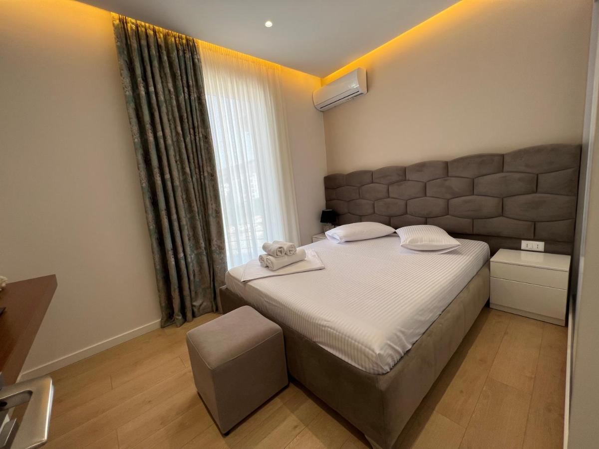 Dani'S Apartments Sarandë Esterno foto
