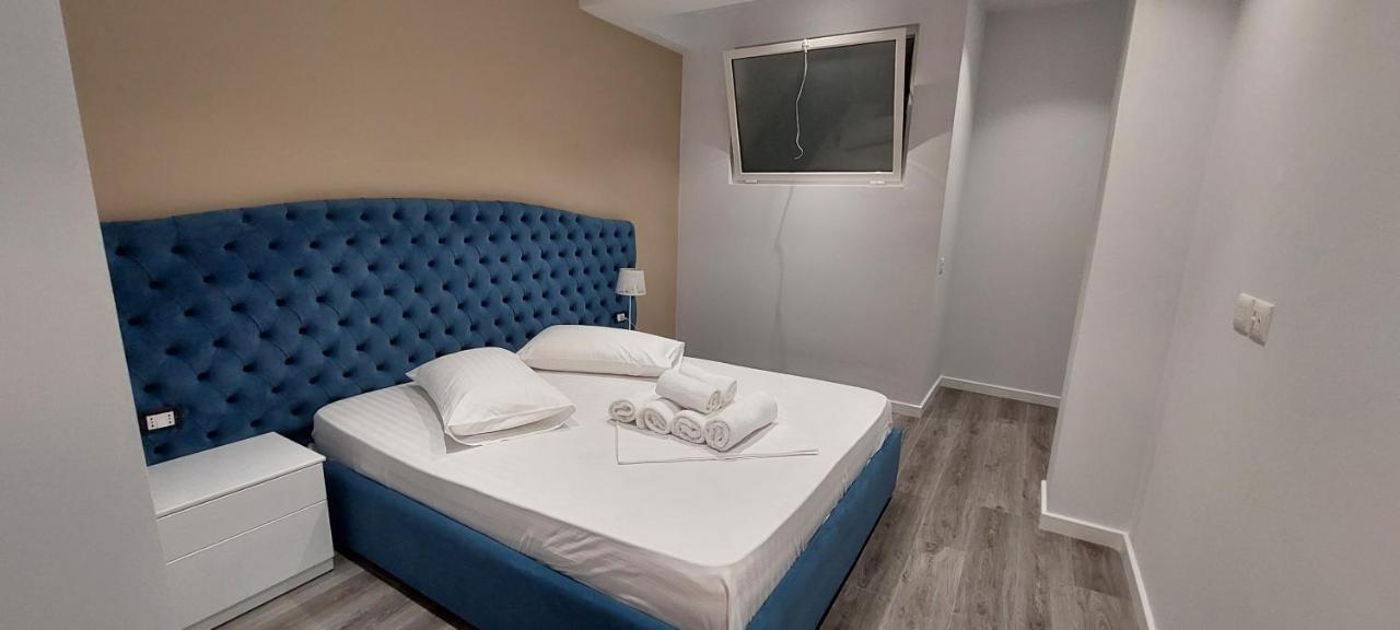 Dani'S Apartments Sarandë Esterno foto